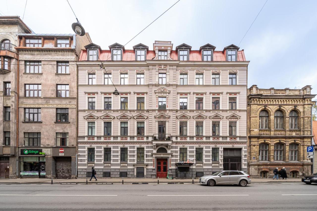 Trendy Top-Floor Stay In Heart Of Riga, Near Bars & Culture Exteriör bild
