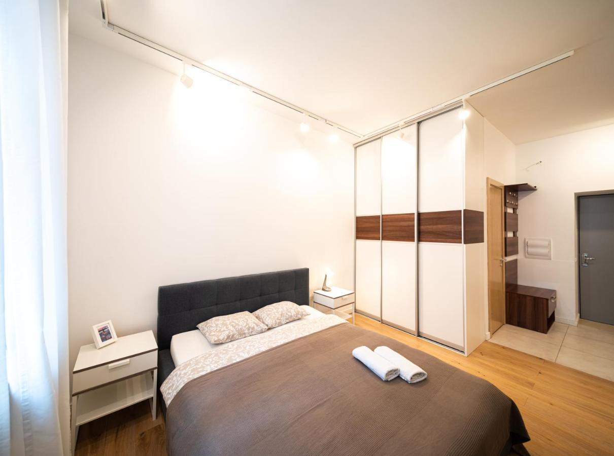 Trendy Top-Floor Stay In Heart Of Riga, Near Bars & Culture Exteriör bild