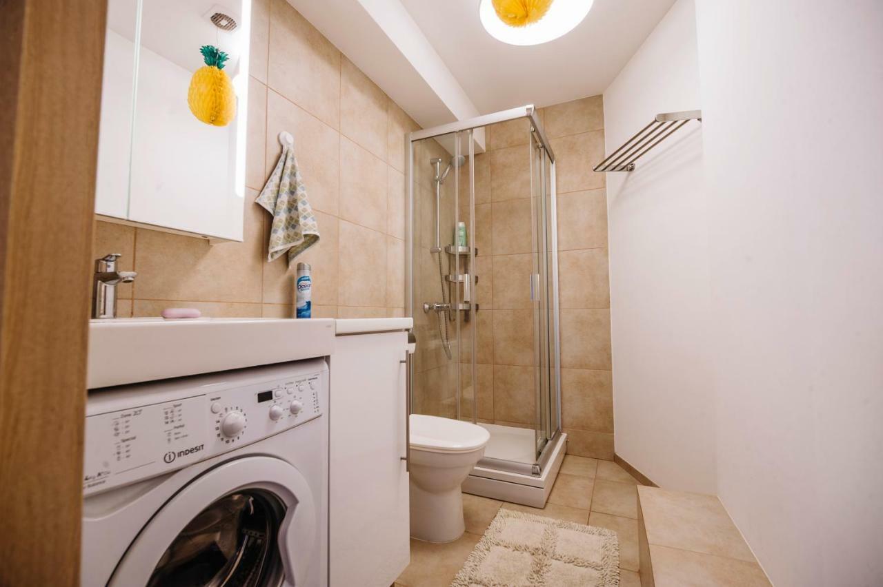 Trendy Top-Floor Stay In Heart Of Riga, Near Bars & Culture Exteriör bild